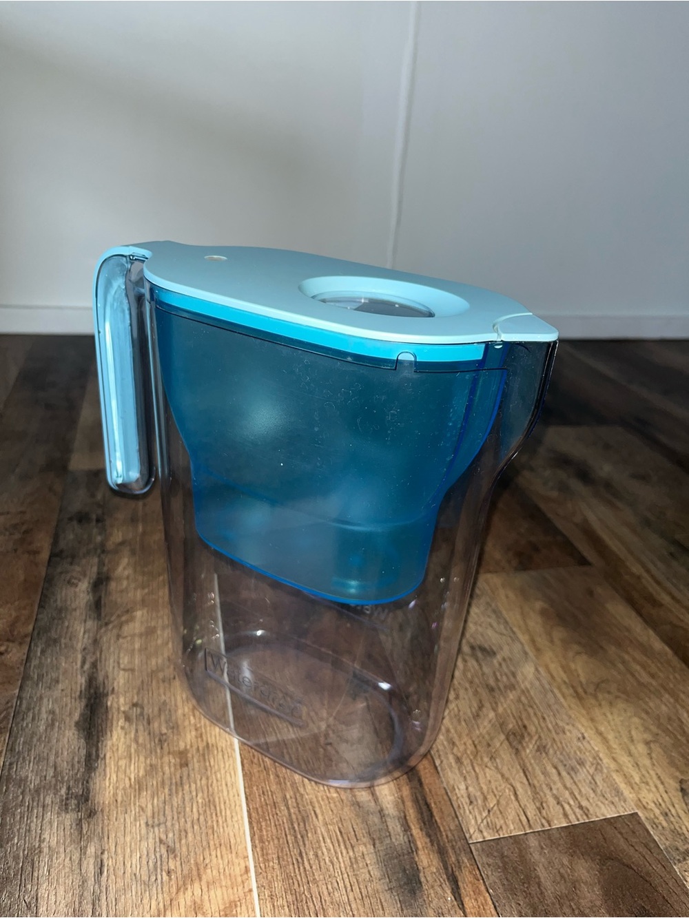 Blue Water Filter Pitcher - Picture 2 of 4